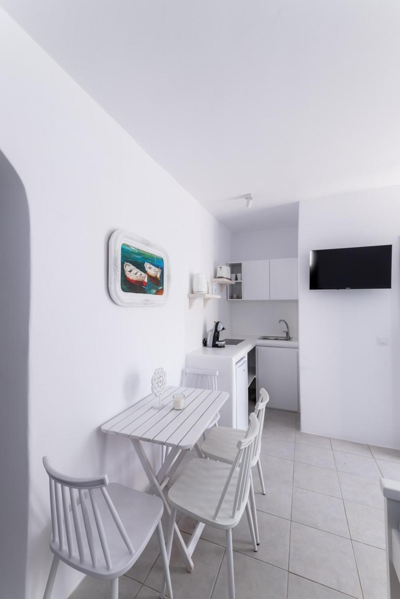 Olive Tree Mykonos Town Semi-Basement Apartment Екстериор снимка